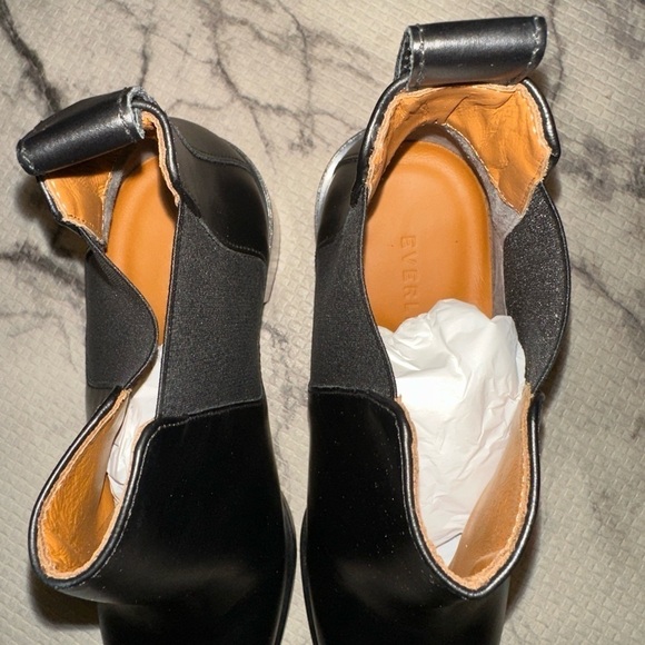 NWOT Everlane Women’s black leather ankle heeled boots booties 5 - Picture 6 of 14